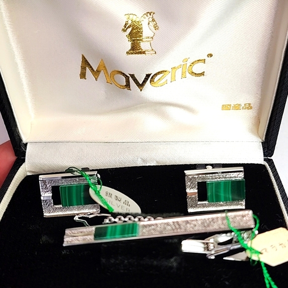 Maveric cufflinks hallmark Silver 850 With malachite green 💚 Japan made - Picture 1 of 7